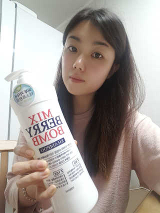 (주)에네스티 믹스베리 단백질 폭탄 샴푸 1000g — 5점을 준 리뷰어가 2020년 1월 올린 사용 사진