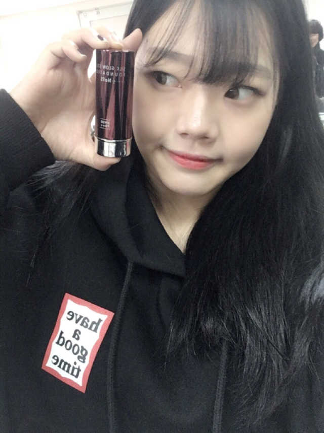 실크 글로우 스틱 파운데이션 리뷰 사진