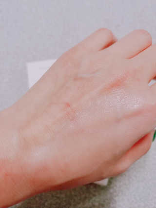 쥴라이Jullai 슈퍼 12 바운스 선 플루이드 SPF50+ PA++++ — 5점을 준 리뷰어가 2019년 7월 올린 사용 사진
