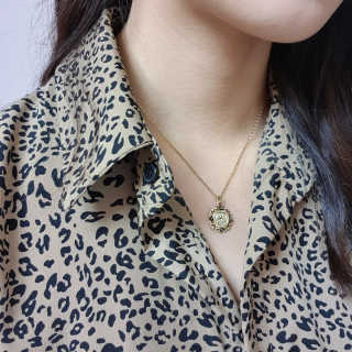 쥬얼카운티 92.5 Silver Byzantine Coin Pendant Necklace — 4.17점을 준 리뷰어가 2018년 11월 올린 사용 사진