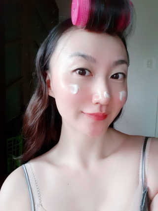 토니모리 프롬 강화 맑은 약쑥 두 겹 진정 크림 — 4점을 준 리뷰어가 2019년 9월 올린 사용 사진