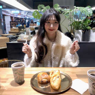 보네르아띠 부천점 [보네르아띠 부천상동점] 내맘대로 빵+아메리카노 2잔 — 4.5점을 준 리뷰어가 2019년 1월 올린 사용 사진