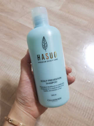 셀리본 하수오 내츄럴 프리벤션 탈모관리 샴푸 300ml — 2점을 준 리뷰어가 2019년 11월 올린 사용 사진