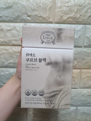 [하우투잇] 뤼에르 쿠르브 블랙 10ml x 30포 총 300ml — 4.5점을 준 리뷰어가 2020년 3월 올린 사용 사진