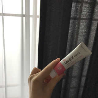 이지듀 디더블유 이지에프 크림 — 3.5점을 준 리뷰어가 2017년 1월 올린 사용 사진