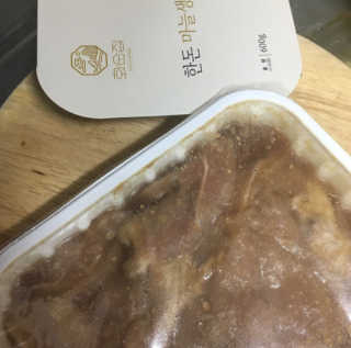 화순집 한돈 마늘생강구이 — 5점을 준 리뷰어가 2019년 1월 올린 사용 사진