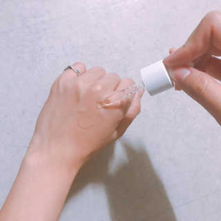 키노닉스 펀더멘탈 하이드레이팅 앰플 부스터 — 5점을 준 리뷰어가 2019년 2월 올린 사용 사진