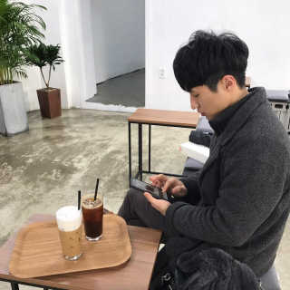 다슈코리아 다슈 오리지널 골드 포마드 — 4.5점을 준 리뷰어가 2017년 4월 올린 사용 사진