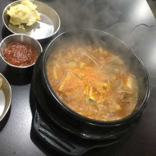 [두툼갈비] 두툼갈비 2인분 + 매콤치즈버섯 set — 5점을 준 리뷰어가 2018년 8월 올린 사용 사진