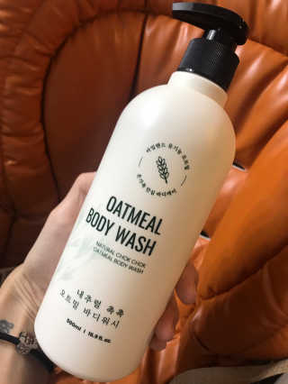 (주)에네스티 내추럴 촉촉  오트밀 바디워시 500ml — 5점을 준 리뷰어가 2019년 12월 올린 사용 사진