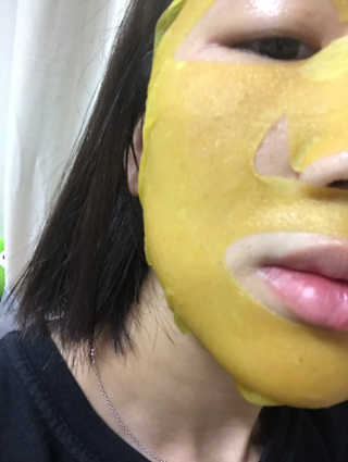 GoodDay Skincare GoodDay 강황 마스크 — 5점을 준 리뷰어가 2019년 12월 올린 사용 사진