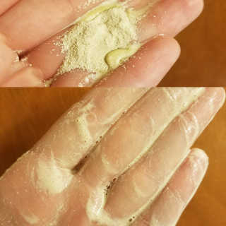 바이 위시트랜드 Green Tea Powder Wash — 4.33점을 준 리뷰어가 2018년 1월 올린 사용 사진