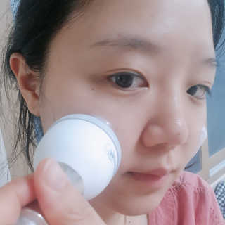 [더마퀸]쿨링스틱 페이스앤아이 — 5점을 준 리뷰어가 2019년 4월 올린 사용 사진