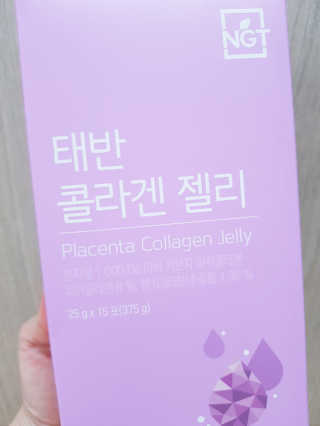 네츄럴굿띵스 태반 콜라겐 젤리 15포 — 5점을 준 리뷰어가 2019년 7월 올린 사용 사진