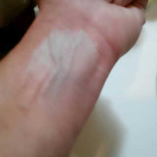 낫츠 NoTS ​​Once Finishing Cream SPF 30 PA ++ — 1.33점을 준 리뷰어가 2018년 5월 올린 사용 사진