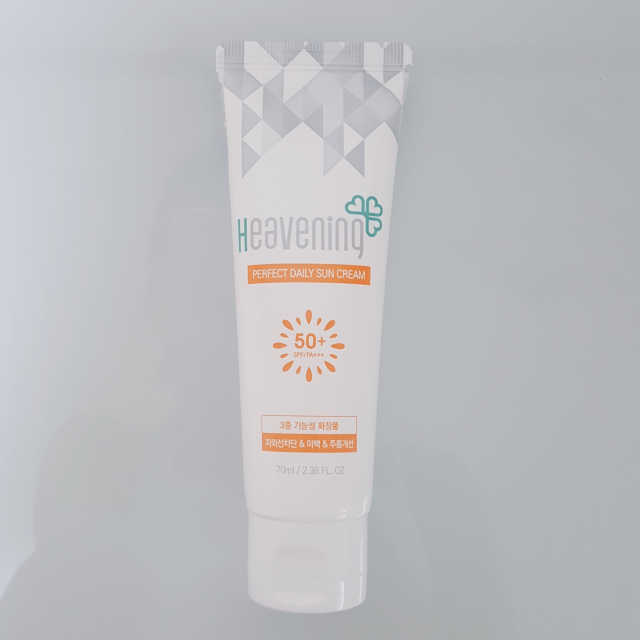 헤브닝 퍼펙트 데일리 선크림 70ml 리뷰 사진