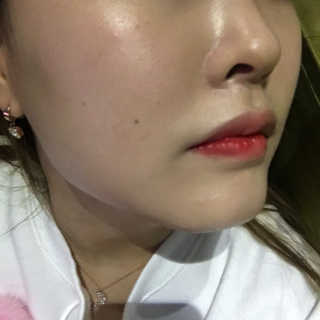 브이티 코스메틱 VT 리얼 콜라겐 팩트 — 3.5점을 준 리뷰어가 2017년 4월 올린 사용 사진