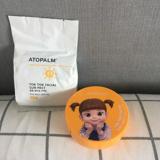 아토팜 톡톡 페이셜 선팩트 SPF43 PA+++ 리뷰 사진