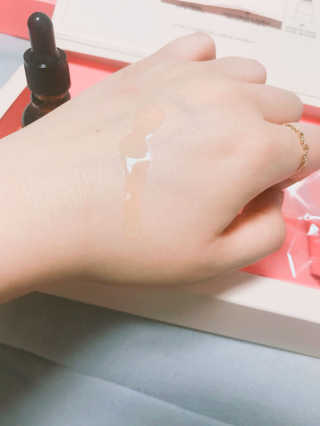 76N1 내 피부데이터로 만든, 나만의 페이스오일 — 5점을 준 리뷰어가 2018년 4월 올린 사용 사진