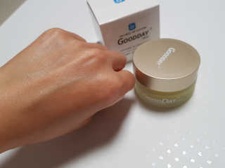 GoodDay Skincare GoodDay 강황 크림 — 5점을 준 리뷰어가 2019년 5월 올린 사용 사진