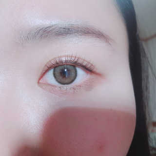[블랙루즈] 펄블리 아이 글리터 2종 — 4점을 준 리뷰어가 2019년 1월 올린 사용 사진