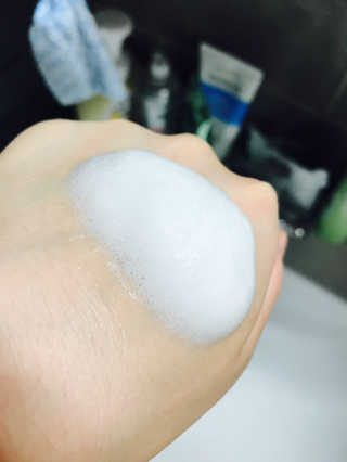 세바메드 클리어 페이스 안티박테리얼 클렌징 폼 — 4점을 준 리뷰어가 2017년 6월 올린 사용 사진