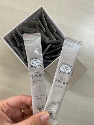 [하우투잇] 뤼에르 쿠르브 블랙 10ml x 30포 총 300ml — 4.5점을 준 리뷰어가 2020년 3월 올린 사용 사진