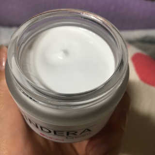 메이니 화이트 신드라 크림 70ml — 4.33점을 준 리뷰어가 2018년 4월 올린 사용 사진