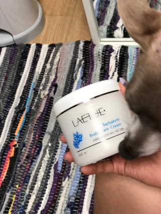 (주)이스터비엔에프 라에뜨 사차인치 바디케어크림 300ml — 4.5점을 준 리뷰어가 2019년 3월 올린 사용 사진