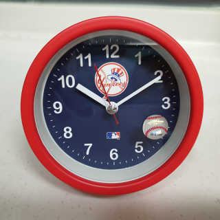 MLB WATCH n LEISURE MLB 아날로그 디자인 탁상시계 8종 — 4점을 준 리뷰어가 2019년 12월 올린 사용 사진
