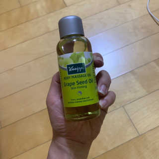 [크나이프] 그레이프씨드 슬리밍 마사지오일 100ml — 5점을 준 리뷰어가 2019년 9월 올린 사용 사진