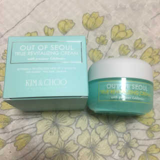 킴앤추 (KIM&CHOO) 아웃오브서울 트루 리바이탈라이징 크림 — 4.5점을 준 리뷰어가 2018년 5월 올린 사용 사진