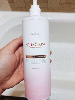 아쿠아큐링 아쿠아S링 퓨어리프레싱 헤어케어 500ml — 5점을 준 리뷰어가 2018년 8월 올린 사용 사진