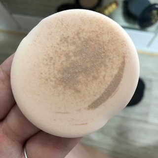 지고트 미네랄 UV 스네일 쿠션 리필포함 — 5점을 준 리뷰어가 2019년 8월 올린 사용 사진