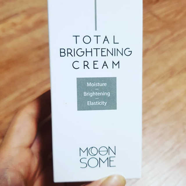 MOONSOME 문썸 토탈 브라이트닝 크림 50ml 리뷰 사진