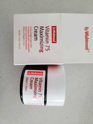 바이 위시트랜드 VITAMIN 75 CREAM — 5점을 준 리뷰어가 2019년 9월 올린 사용 사진