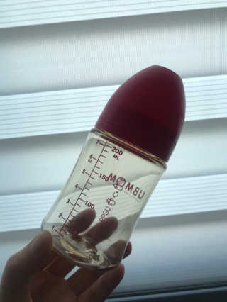 유비맘 PPSU 젖병 노꼭지_200ml_컬러 랜덤 발송 — 5점을 준 리뷰어가 2020년 1월 올린 사용 사진