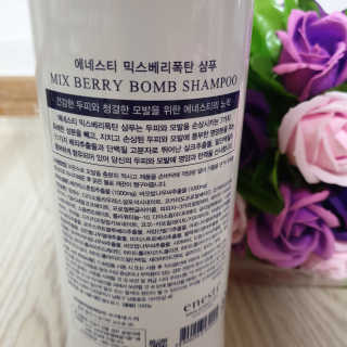 (주)에네스티 믹스베리 단백질 폭탄 샴푸 1000g — 5점을 준 리뷰어가 2019년 9월 올린 사용 사진