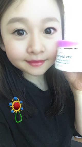 지고트 비타솔루션12 브라이트닝 앰플 크림 100ml — 5점을 준 리뷰어가 2019년 6월 올린 사용 사진