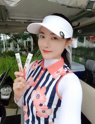 센트룸 아쿠아비타 레몬향, 딸기향 — 5점을 준 리뷰어가 2019년 7월 올린 사용 사진