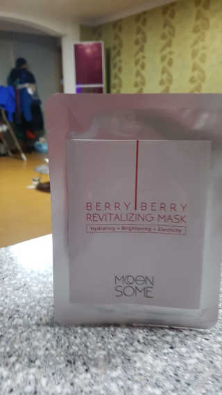 문썸 필링 리바이탈라이징 세럼 100ml — 5점을 준 리뷰어가 2019년 1월 올린 사용 사진