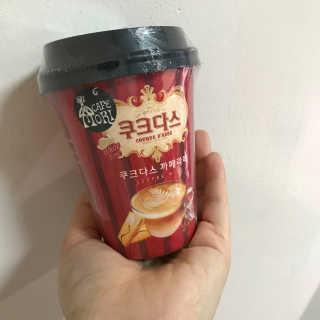 (주)쟈뎅 쟈뎅 까페모리 쿠크다스 까페라떼 — 4.83점을 준 리뷰어가 2017년 11월 올린 사용 사진