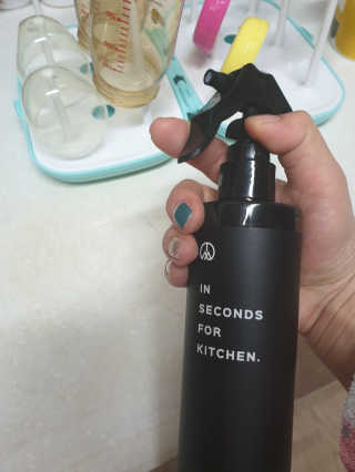 PEACE MOMENT 피스모먼트 인세컨즈포키친 320mL 천연살균소독제 — 4점을 준 리뷰어가 2019년 2월 올린 사용 사진