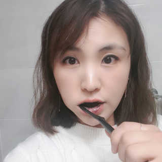 the naked object 디블랙팩치약 디블랙칫솔 세트 — 5점을 준 리뷰어가 2019년 12월 올린 사용 사진