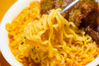 라면 그대로가 제일 맛있는 더엄마라면 — 5점을 준 리뷰어가 2019년 7월 올린 사용 사진