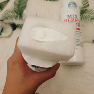 (주)에네스티 믹스베리 폭탄 트리트먼트 1000g — 4.5점을 준 리뷰어가 2019년 9월 올린 사용 사진
