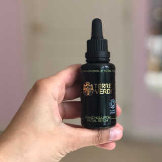 프렌 코우 리 폴리 (FranChouliPom Nourishing Facial Serum) — 5점을 준 리뷰어가 2018년 4월 올린 사용 사진