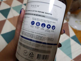 달리프 베러 퍼퓸 샴푸 1000ml 레이니데이 or 일랑로즈 — 5점을 준 리뷰어가 2018년 9월 올린 사용 사진
