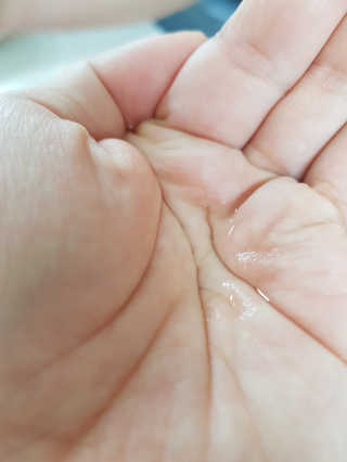 [후르디아] 대용량 약산성 블루베리 허니 꿀광토너 — 5점을 준 리뷰어가 2019년 7월 올린 사용 사진
