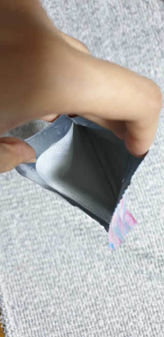 쥬시줄리 체리블라썸 젤리겔 마스크 — 5점을 준 리뷰어가 2020년 3월 올린 사용 사진